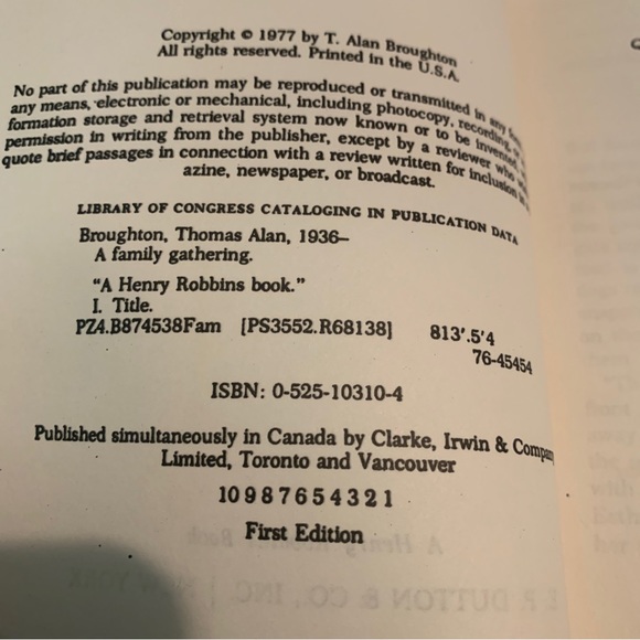 Family Gathering Hardcover T. Alan Broughton Uncorrected proof 1977 - Picture 4 of 5